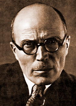 Sculptor Alexander Matveev