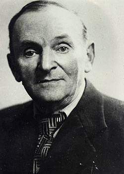 Sculptor Vasily Simonov